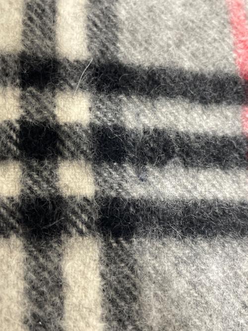 BURBERRY LONDON（バーバリーロンドン）BURBERRY LONDON (バーバリーロンドン) マフラー グレーの古着・服飾アイテム