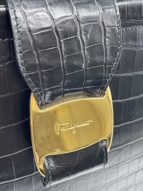 Salvatore Ferragamo（サルヴァトーレ フェラガモ）Salvatore Ferragamo (サルヴァトーレ フェラガモ) レザー2wayショルダーバッグ ブラックの古着・服飾アイテム