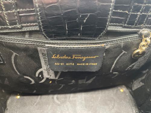 Salvatore Ferragamo（サルヴァトーレ フェラガモ）Salvatore Ferragamo (サルヴァトーレ フェラガモ) レザー2wayショルダーバッグ ブラックの古着・服飾アイテム
