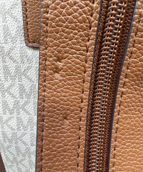 MICHAEL KORS（マイケルコース）MICHAEL KORS (マイケルコース) ミニリュック ベージュの古着・服飾アイテム