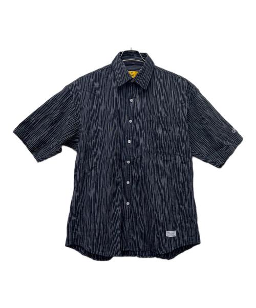 FAT（エフエーティー）FAT (エフエーティー) 半袖シャツ ブラック サイズ:TITCHの古着・服飾アイテム
