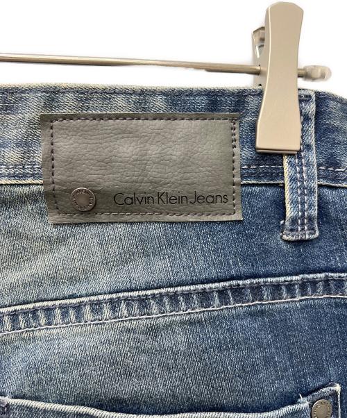 Calvin Klein Jeans（カルバンクラインジーンズ）Calvin Klein Jeans (カルバンクラインジーンズ) デニムパンツ ブルー サイズ:２９の古着・服飾アイテム