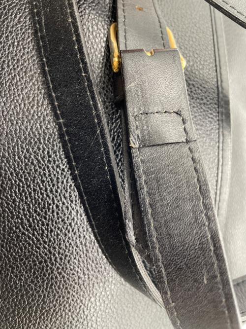 Yves Saint Laurent（イヴサンローラン）Yves Saint Laurent (イヴサンローラン) ショルダーバッグ ブラックの古着・服飾アイテム