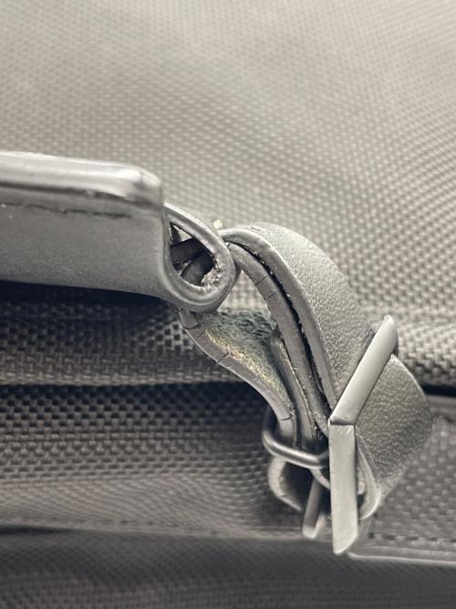 TUMI（トゥミ）TUMI (トゥミ) ビジネスバッグ ブラックの古着・服飾アイテム
