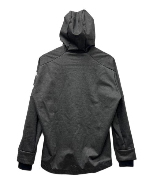 OAKLEY（オークリー）OAKLEY (オークリー) En 3RDG Synchro Warm Jacket 2.0 グレー サイズ:Ｍの古着・服飾アイテム