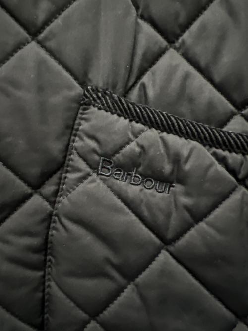 Barbour（バブアー）Barbour (バブアー) キルティングジャケット ブラック サイズ:Ｍの古着・服飾アイテム