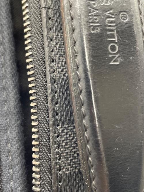 LOUIS VUITTON（ルイ ヴィトン）LOUIS VUITTON (ルイ ヴィトン) ダミエ グラフィットアンブレール ブラックの古着・服飾アイテム