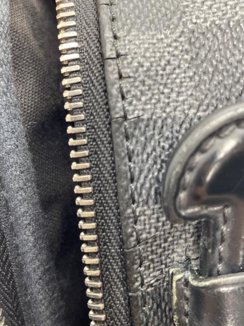 LOUIS VUITTON（ルイ ヴィトン）LOUIS VUITTON (ルイ ヴィトン) ダミエ グラフィットアンブレール ブラックの古着・服飾アイテム