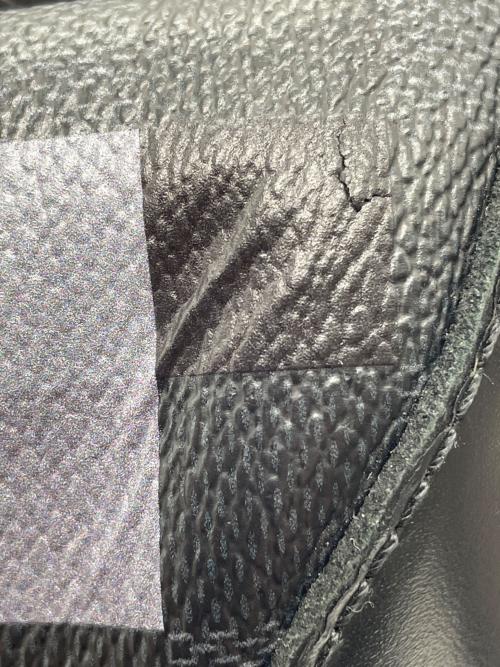 LOUIS VUITTON（ルイ ヴィトン）LOUIS VUITTON (ルイ ヴィトン) ダミエグラフィットピクセルスリングバッグ ブラックの古着・服飾アイテム