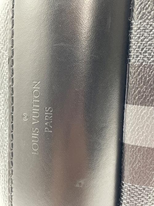 LOUIS VUITTON（ルイ ヴィトン）LOUIS VUITTON (ルイ ヴィトン) ダミエグラフィットピクセルスリングバッグ ブラックの古着・服飾アイテム