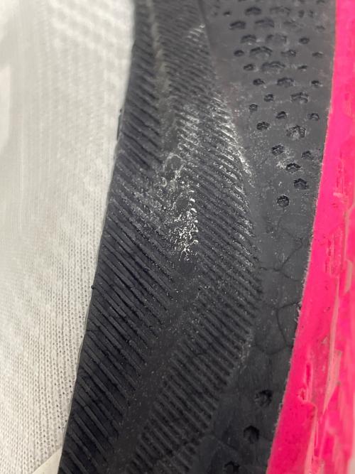 SALOMON（サロモン）SALOMON (サロモン) AERO BLAZE 3 GRVL GTX ホワイト×ピンク サイズ:SIZE 28cmの古着・服飾アイテム