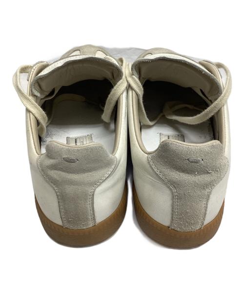 Maison Margiela（メゾンマルジェラ）Maison Margiela (メゾンマルジェラ) ジャーマントレーナー グレー×ホワイト サイズ:41の古着・服飾アイテム