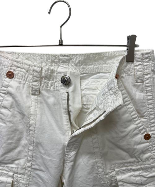 TRUE RELIGION（トゥルー レリジョン）TRUE RELIGION (トゥルー レリジョン) カーゴパンツ ホワイト サイズ:２９の古着・服飾アイテム