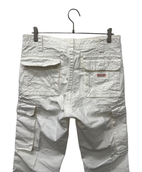 TRUE RELIGION（トゥルー レリジョン）TRUE RELIGION (トゥルー レリジョン) カーゴパンツ ホワイト サイズ:２９の古着・服飾アイテム
