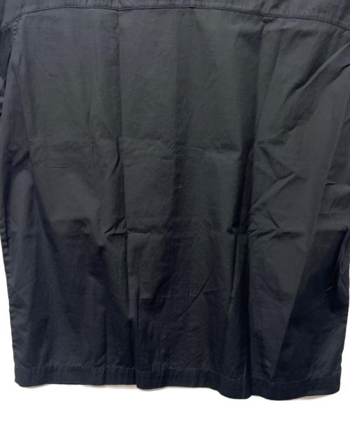 OAMC（オーエーエムシー）OAMC (オーエーエムシー) 半袖シャツ ブラック サイズ:ＸＳの古着・服飾アイテム