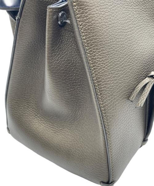 LONGCHAMP（ロンシャン）LONGCHAMP (ロンシャン) ハンドバッグ　マドレーヌ オリーブの古着・服飾アイテム