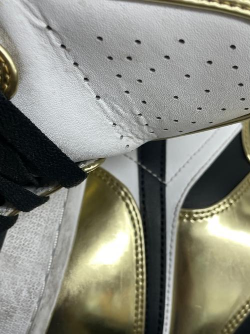 NIKE（ナイキ）NIKE (ナイキ) Air Jordan 1 Mid SE ホワイト×ゴールド サイズ:28の古着・服飾アイテム