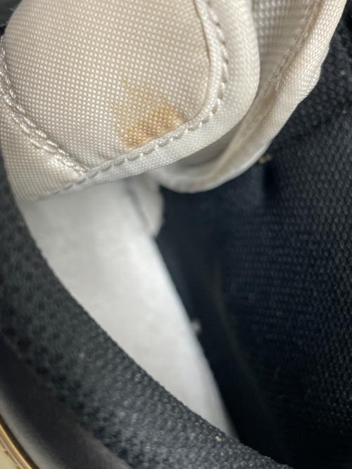 NIKE（ナイキ）NIKE (ナイキ) Air Jordan 1 Mid SE ホワイト×ゴールド サイズ:28の古着・服飾アイテム