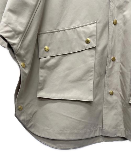 Traditional Weatherwear（トラディショナルウェザーウェア）Traditional Weatherwear (トラディショナルウェザーウェア) ＲＥＮＦＲＥＷ ケープ風フーデッドコート ベージュ サイズ:34の古着・服飾アイテム