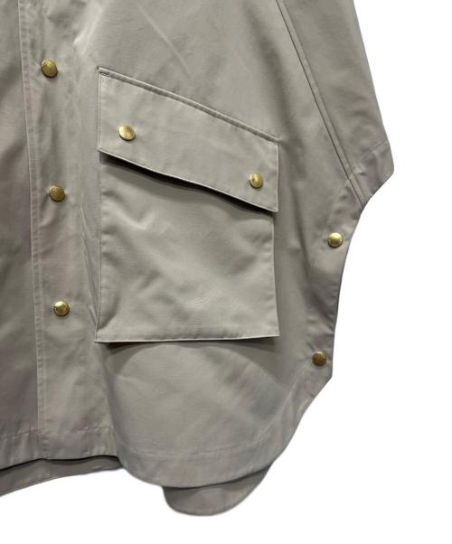 Traditional Weatherwear（トラディショナルウェザーウェア）Traditional Weatherwear (トラディショナルウェザーウェア) ＲＥＮＦＲＥＷ ケープ風フーデッドコート ベージュ サイズ:34の古着・服飾アイテム
