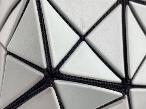 ISSEY MIYAKE（イッセイミヤケ）ISSEY MIYAKE (イッセイミヤケ) ハンドバッグ ブルーの古着・服飾アイテム