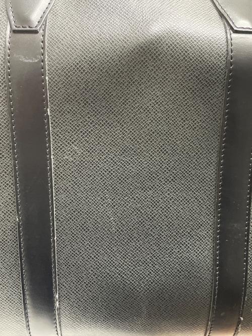 LOUIS VUITTON（ルイ ヴィトン）LOUIS VUITTON (ルイ ヴィトン) タイガ ケンダルPM ブラックの古着・服飾アイテム