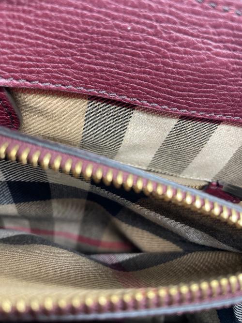BURBERRY LONDON ENGLAND（バーバリー ロンドン イングランド）BURBERRY LONDON ENGLAND (バーバリー ロンドン イングランド) 2wayショルダーバッグ ボルドーの古着・服飾アイテム