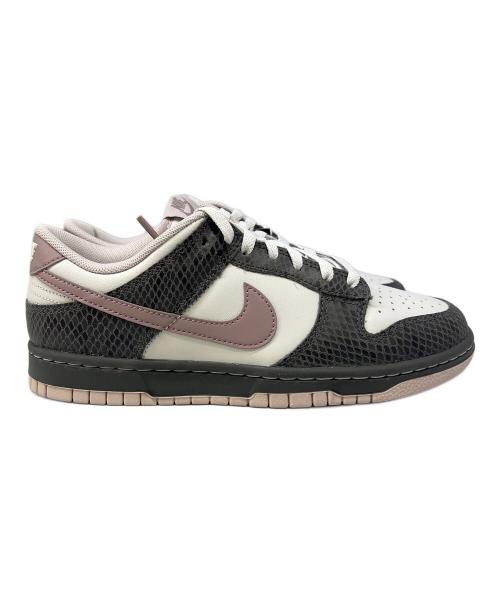 NIKE（ナイキ）NIKE (ナイキ) ローカットスニーカー　NIKE（ナイキ）　HV6932-299　Dunk Low SE Snakeskin ライトグレー×ホワイト サイズ:26cm 未使用品の古着・服飾アイテム
