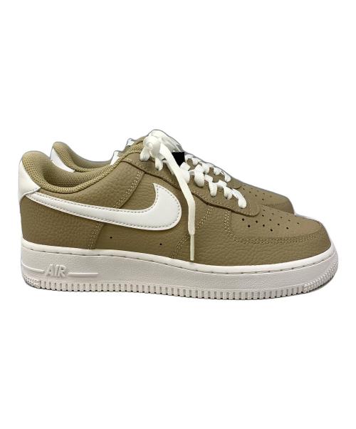 NIKE（ナイキ）NIKE (ナイキ) スニーカー NIKE（ナイキ）　DV0804-200　AIR FORCE1　07 AN23 ベージュ×ホワイト サイズ:26cm 未使用品の古着・服飾アイテム