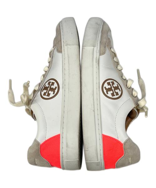 TORY BURCH（トリーバーチ）TORY BURCH (トリーバーチ) スニーカー　TORY BURCH（トリーバーチ）　 ホワイト×グレー サイズ:25cmの古着・服飾アイテム