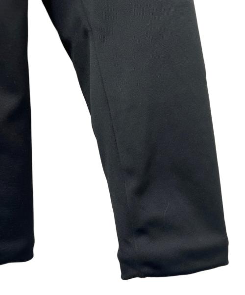 DESCENTE（デサント）DESCENTE (デサント) カラーレスストレッチ ブルゾン ブラック サイズ:Mの古着・服飾アイテム
