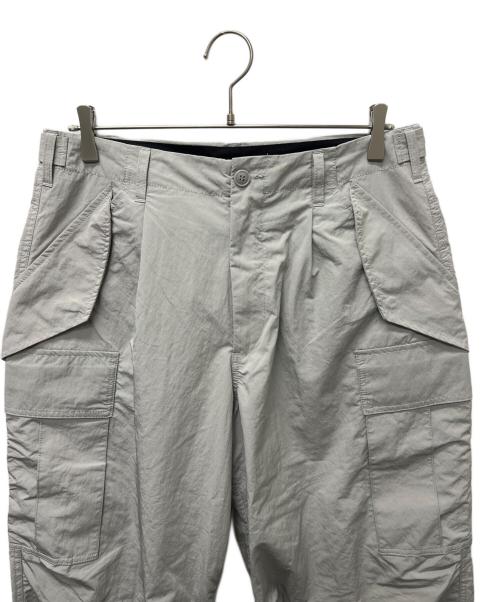 meanswhile（ミーンズワイル）meanswhile (ミーンズワイル) Paper Touch Cargo PT ライトグレー サイズ:３の古着・服飾アイテム