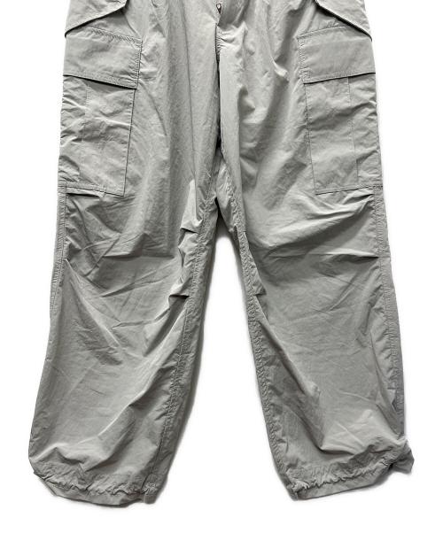 meanswhile（ミーンズワイル）meanswhile (ミーンズワイル) Paper Touch Cargo PT ライトグレー サイズ:３の古着・服飾アイテム