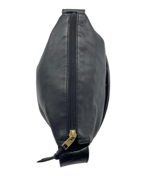 LOEWE（ロエベ）LOEWE (ロエベ) アナグラム レザーショルダーバッグ ブラックの古着・服飾アイテム