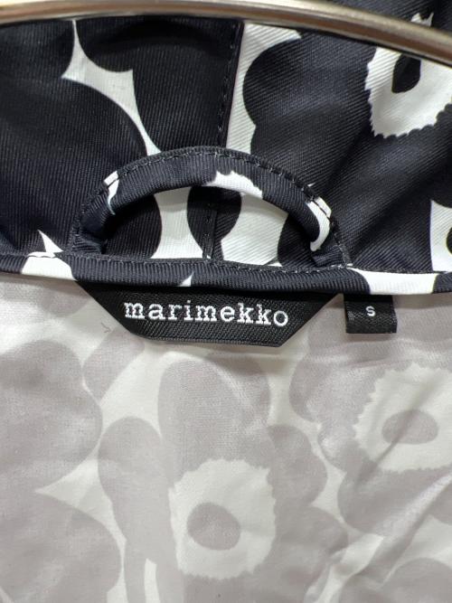marimekko（マリメッコ）marimekko (マリメッコ) ナイロンコート ブラック×ホワイト サイズ:Ｓの古着・服飾アイテム