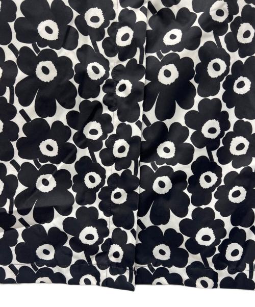marimekko（マリメッコ）marimekko (マリメッコ) ナイロンコート ブラック×ホワイト サイズ:Ｓの古着・服飾アイテム