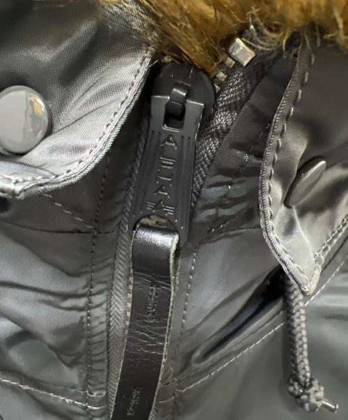 ALPHA INDUSTRIES（アルファインダストリーズ）ALPHA INDUSTRIES (アルファインダストリーズ) 中綿ジャケット グレー サイズ:2XLの古着・服飾アイテム
