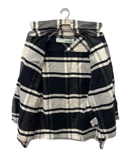 OFFWHITE（オフホワイト）OFFWHITE (オフホワイト) STENCIL FLANNEL SHIRT ホワイト×ブラック サイズ:Ｍの古着・服飾アイテム