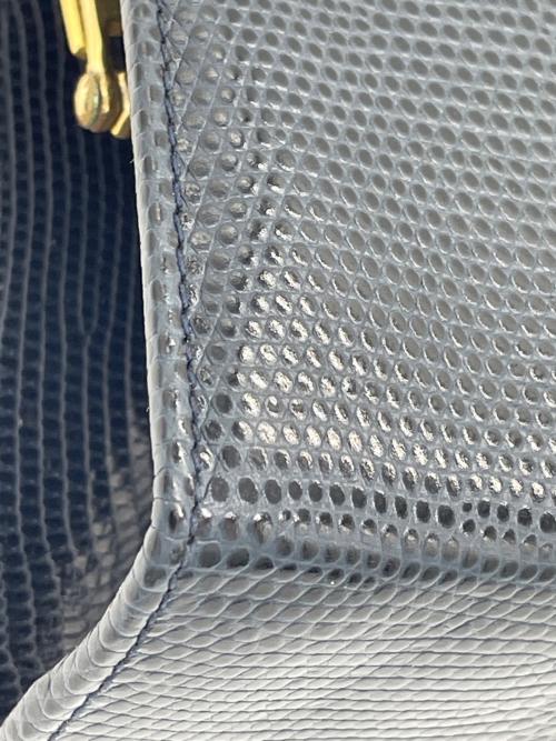 Ferragamo（フェラガモ）Ferragamo (フェラガモ) ヴァラリボン チェーンショルダーバッグ ネイビーの古着・服飾アイテム