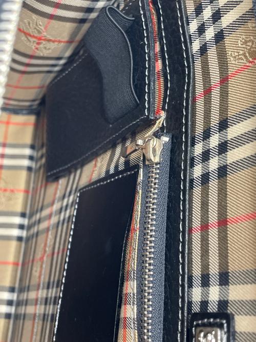 BURBERRY（バーバリー）BURBERRY (バーバリー) ブリーフケース ブラックの古着・服飾アイテム