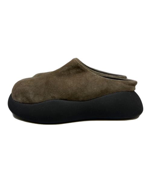CLANE（クラネ）CLANE (クラネ) SUEDE PUFF SLIPONS グレー×ブラック サイズ:sの古着・服飾アイテム