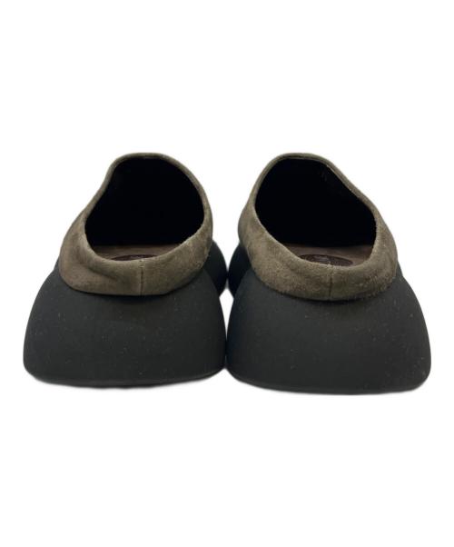 CLANE（クラネ）CLANE (クラネ) SUEDE PUFF SLIPONS グレー×ブラック サイズ:sの古着・服飾アイテム