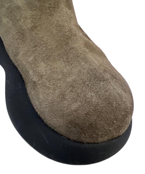 CLANE（クラネ）CLANE (クラネ) SUEDE PUFF SLIPONS グレー×ブラック サイズ:sの古着・服飾アイテム