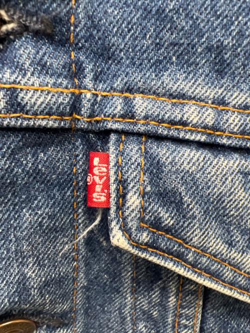 LEVI'S（リーバイス）LEVI'S (リーバイス) デニムジャケット ブルー サイズ:４２の古着・服飾アイテム
