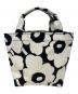 marimekko (マリメッコ) トートバッグ　marimekko（マリメッコ）　Mono Mini Tote ブラック×アイボリー：8000円