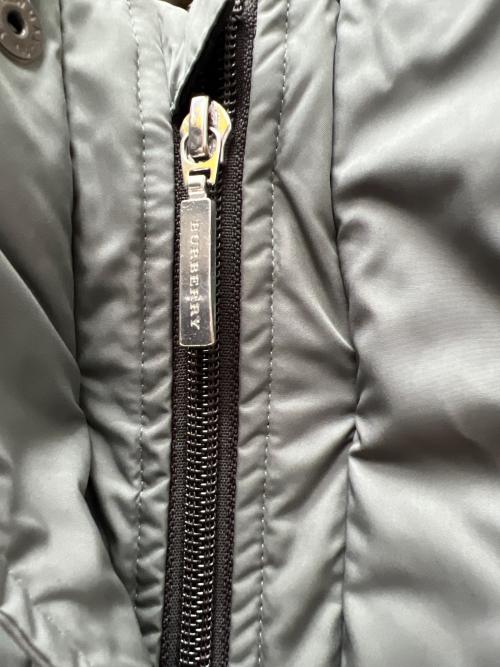 BURBERRY BLACK LABEL（バーバリーブラックレーベル）BURBERRY BLACK LABEL (バーバリーブラックレーベル) ダウンジャケット オリーブ サイズ:Ｌの古着・服飾アイテム