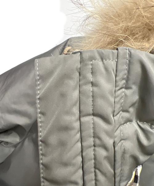 BURBERRY BLACK LABEL（バーバリーブラックレーベル）BURBERRY BLACK LABEL (バーバリーブラックレーベル) ダウンジャケット オリーブ サイズ:Ｌの古着・服飾アイテム