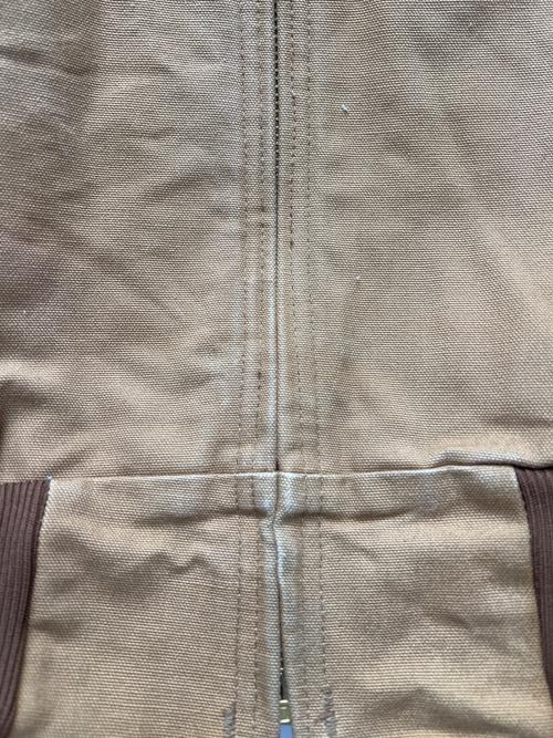 CarHartt（カーハート）CarHartt (カーハート) アクティブジャケット ブラウン サイズ:Ｓの古着・服飾アイテム