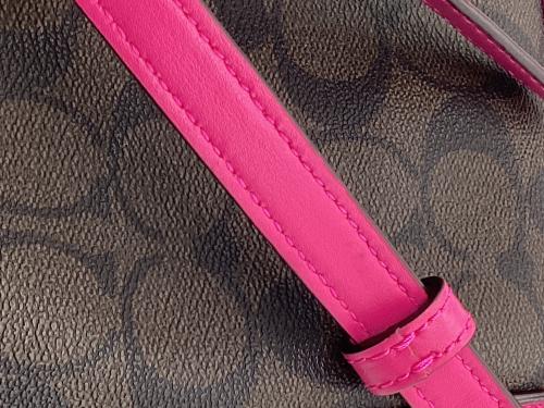COACH（コーチ）COACH (コーチ) ショルダーバッグ ブラウン×ショッキングピンクの古着・服飾アイテム