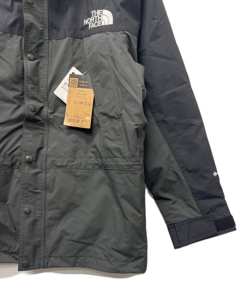 THE NORTH FACE（ザ ノース フェイス）THE NORTH FACE (ザ ノース フェイス) マウンテンライトジャケット ブラック×グレー サイズ:Ｌの古着・服飾アイテム